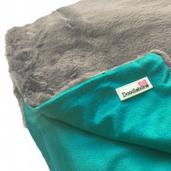 Doodlebone luxusní měkká deka, modro-zelená